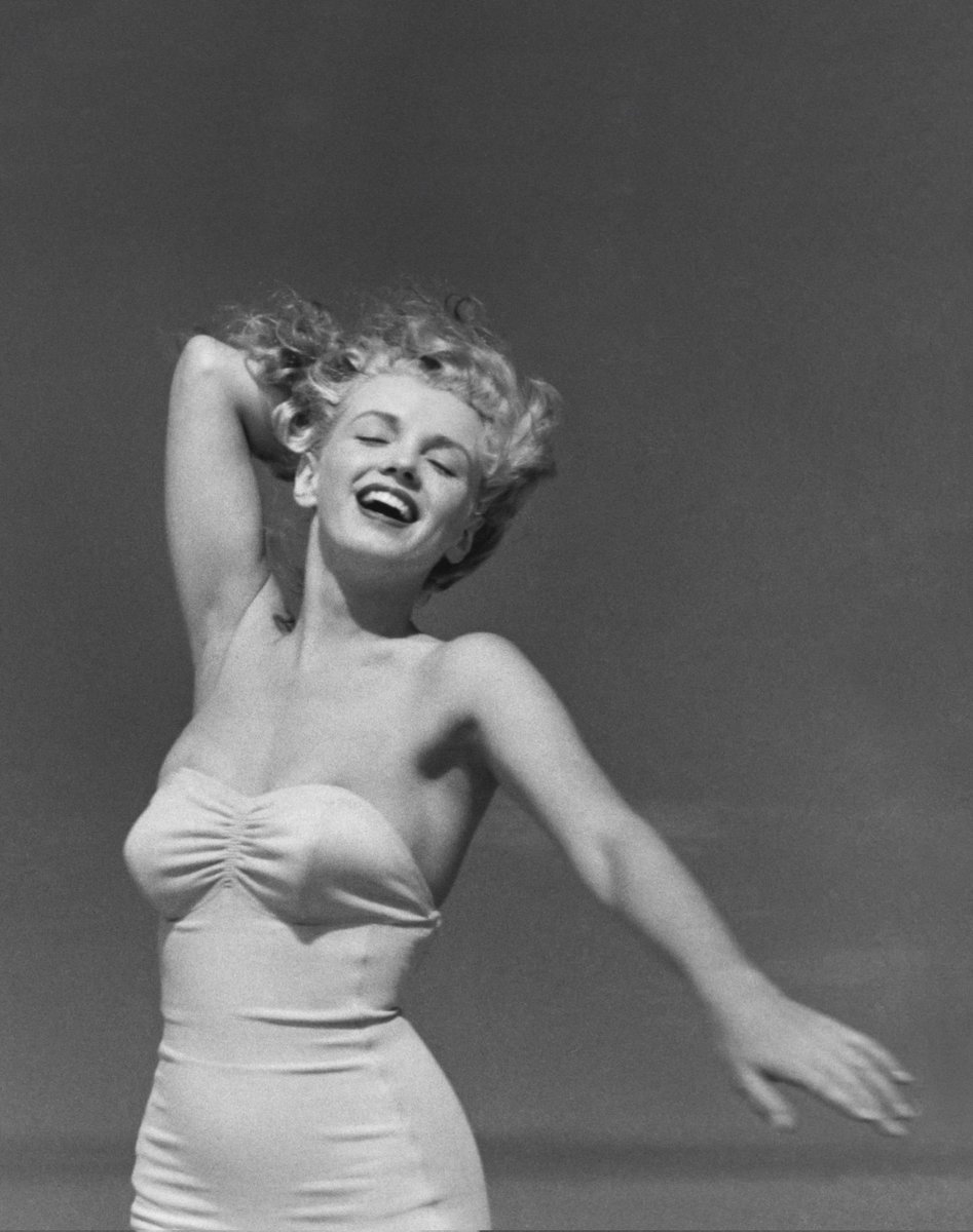 Marilyn Monroe photographed by Andre de Dienes at Tobay Beach, New York, 1949.