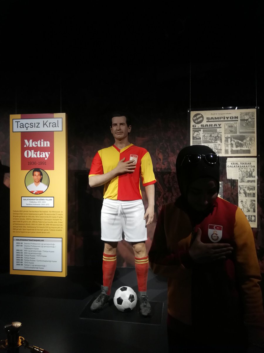 kurtkatun0103's tweet image. Metin Oktay ruhuyla ❤️💛
O maçı alın ve gelin sevgilim 💛❤️ 
#KOPvGS
@GalatasaraySK