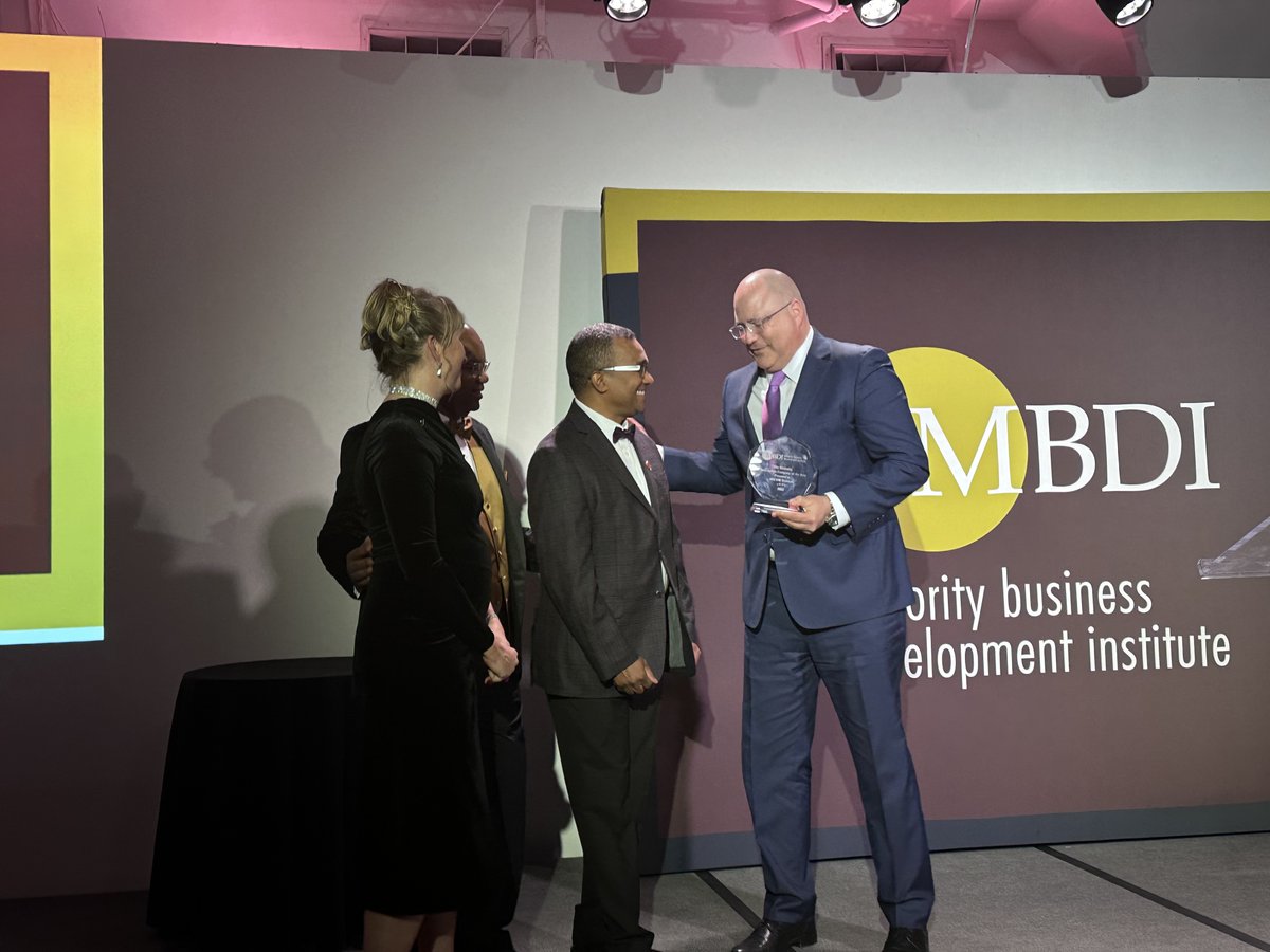 We were recently honored at the Minority Business Development Institute's (MBDI) Awards Gala. This event celebrates and acknowledges the outstanding contributions of companies committed to fostering #diversityandinclusion in the industry.  #LeadershipInAction #AECOMTishman
