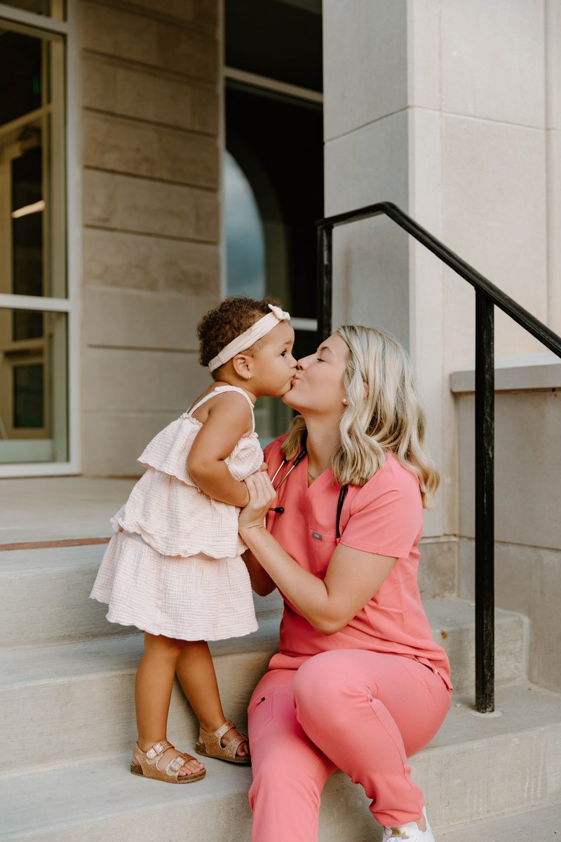 olivia_kaufman's tweet photo. WE DID IT BABY GIRL!! God is SO good! Olivia Kaufman, BSN 🩺👩🏼‍⚕️ RN loading .. https://t.co/736dnG1dk6