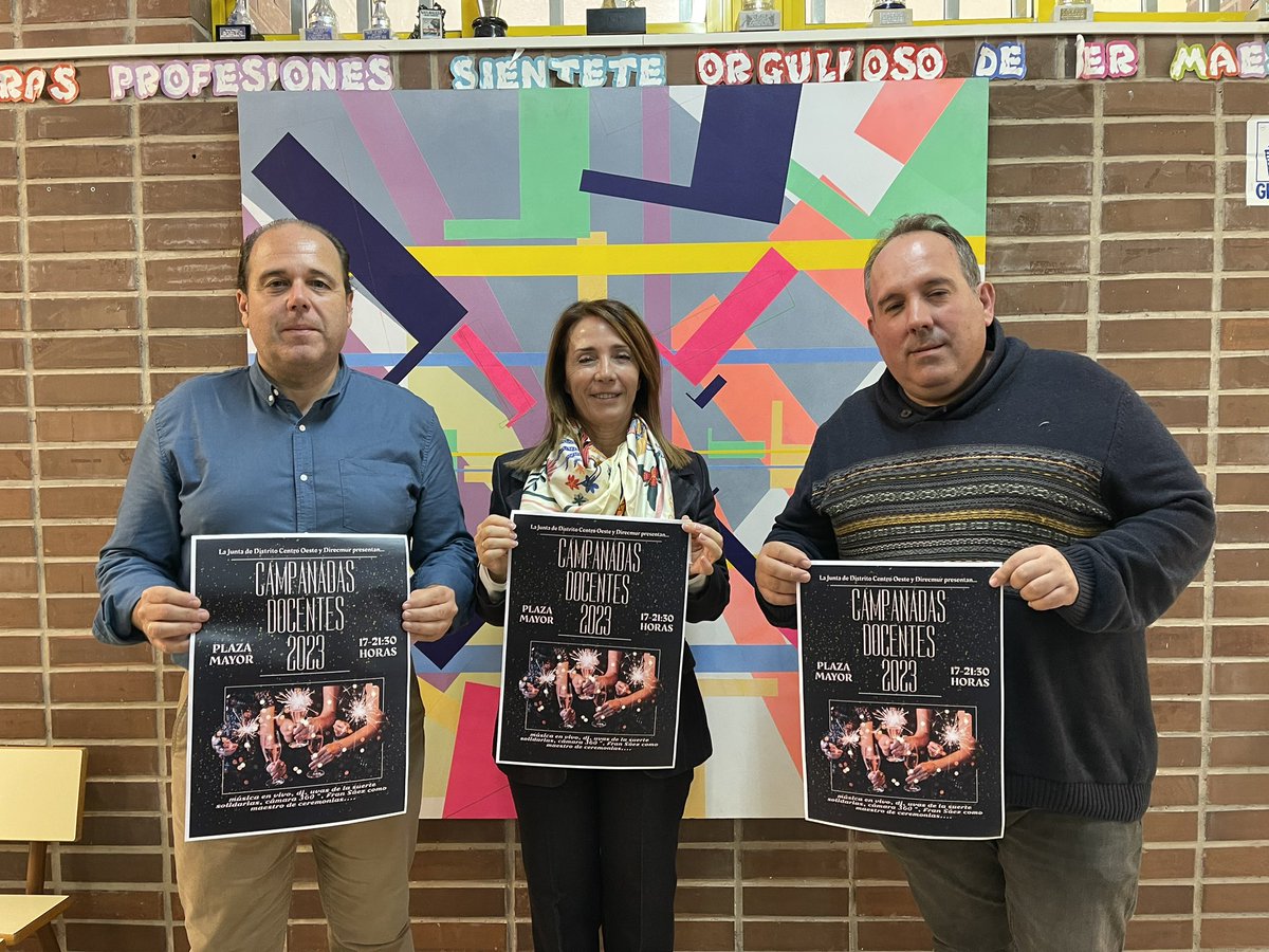 ❤️🍇Campanadas Docentes🍇❤️
 Organizado por <a href="/AytoMurcia/">Ayuntamiento de Murcia</a> , Junta Municipal Distrito Oeste y <a href="/direcmur/">DIRECMUR</a> 
⌚️17 horas  
🗓 El 22 de diciembre 
📍En Plaza Mayor de Murcia
👇🏻
🎤Presentador <a href="/fransaeztv/">Fran Sáez</a>
🎼Concierto <a href="/Kaliquenos/">Kaliqueños</a> 
➕📦Sorpresas