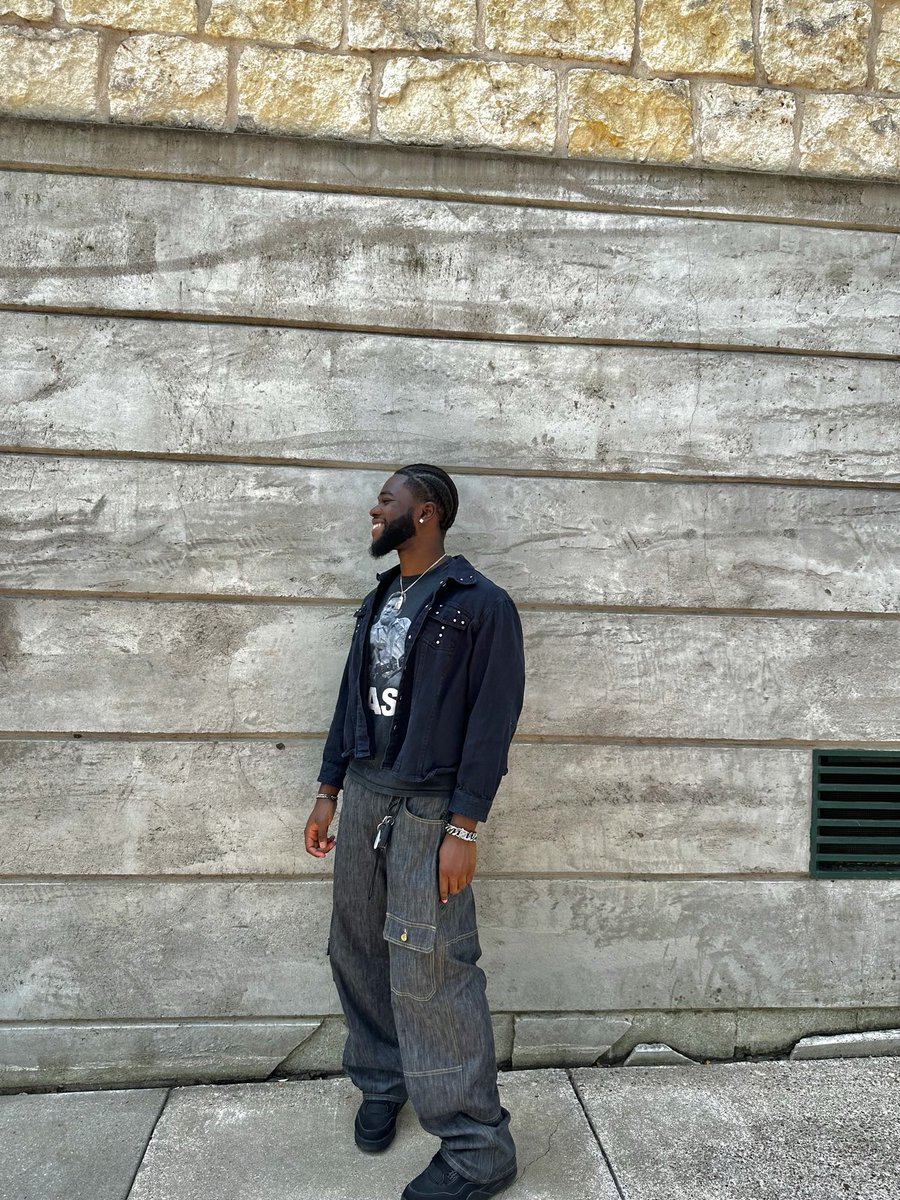 TMobuse's tweet image. All in due time