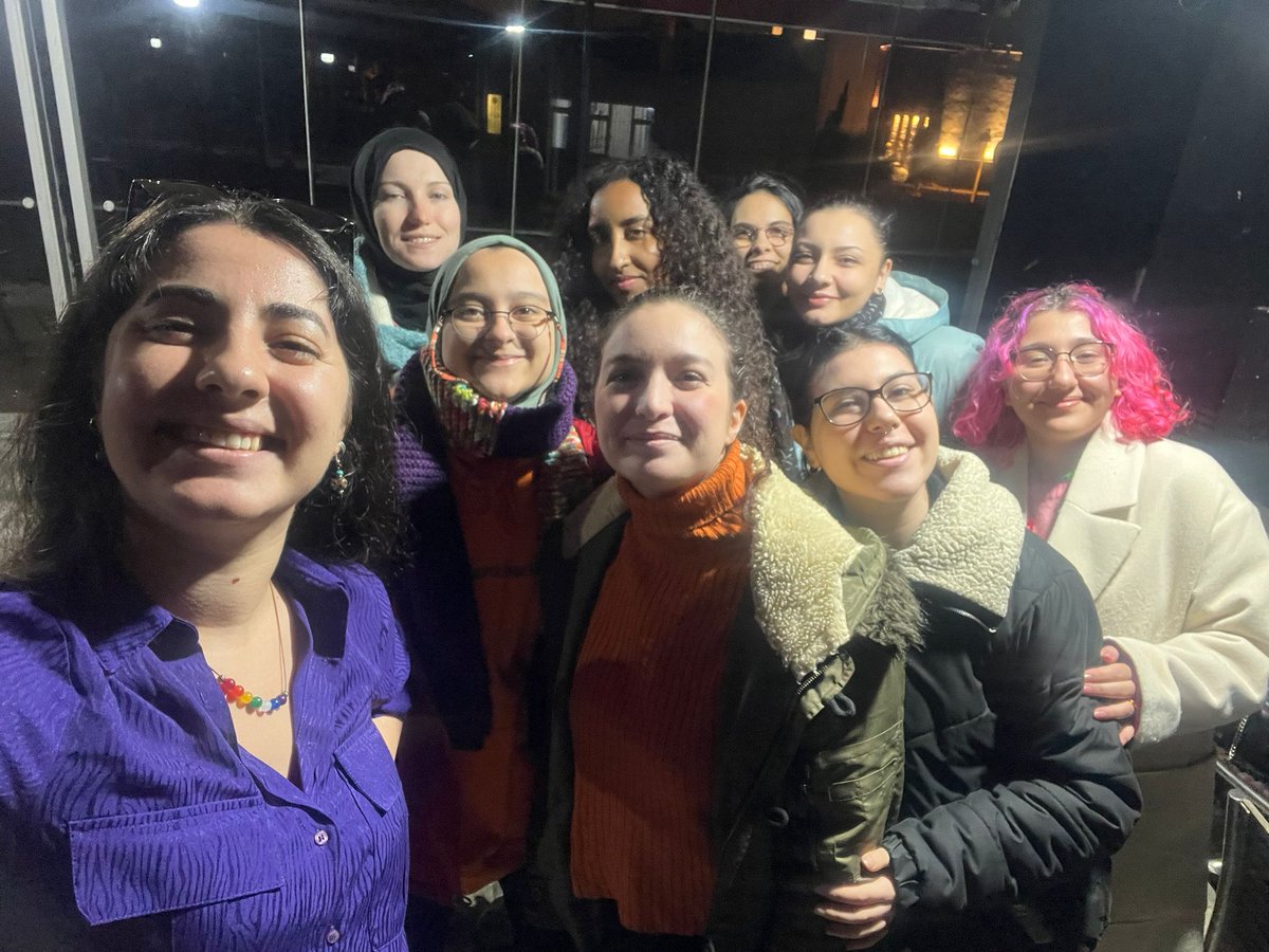 📌 Bugün ÇHD İstanbul Şube Kadın ve Toplumsal Cinsiyet Çalışmaları Komisyonu'ndan ( <a href="/CHDistKadin/">ÇHD'li Kadınlar - İstanbul</a>)
Avukat Gülyeter Aktepe ile 6284 sayılı kanunu, koruyucu önleyici tedbirleri ve haklarımızı konuştuk. 

Katılan herkese teşekkür ederiz. Sonraki etkinliklerde görüşmek üzere! ✨