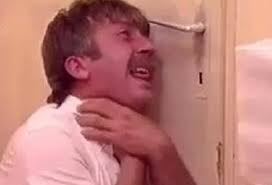 _mslmdlb_'s tweet image. Okan buruk şu şekilde maçı izliyor #KOPvGS