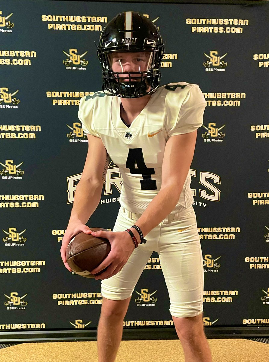 Grayson Hearon (@grayson_hearon) on Twitter photo Blessed to receive an offer from <a href="/SUPiratesFB/">Southwestern FB</a> 💛🖤Thank you to <a href="/CoachMaskSU/">Coach Nick Mask</a> and <a href="/SUPiratesFB/">Southwestern FB</a> for the amazing visit‼️<a href="/coachsamwells/">Sam Wells</a> <a href="/SR_scouting/">Scouting Report</a> <a href="/trouptigers2023/">Troup Tigers</a> <a href="/TXRecruits/">Texas Recruits</a> <a href="/txfblife/">Texas Football Life</a> <a href="/TXTopTalent/">TX TOP TALENT</a> <a href="/StandBeast/">BEAST Texas Standouts</a> <a href="/PrepRedzoneTX/">Prep Redzone Texas</a> <a href="/TopPreps/">College Coaches / Scouts / College Recruiters</a> <a href="/dctf/">Dave Campbell's — TexasFootball.com</a> <a href="/texashsfootball/">Texas HS Football</a> Blessed to receive an offer from <a href="/SUPiratesFB/">Southwestern FB</a> 💛🖤Thank you to <a href="/CoachMaskSU/">Coach Nick Mask</a> and <a href="/SUPiratesFB/">Southwestern FB</a> for the amazing visit‼️<a href="/coachsamwells/">Sam Wells</a> <a href="/SR_scouting/">Scouting Report</a> <a href="/trouptigers2023/">Troup Tigers</a> <a href="/TXRecruits/">Texas Recruits</a> <a href="/txfblife/">Texas Football Life</a> <a href="/TXTopTalent/">TX TOP TALENT</a> <a href="/StandBeast/">BEAST Texas Standouts</a> <a href="/PrepRedzoneTX/">Prep Redzone Texas</a> <a href="/TopPreps/">College Coaches / Scouts / College Recruiters</a> <a href="/dctf/">Dave Campbell's — TexasFootball.com</a> <a href="/texashsfootball/">Texas HS Football</a>