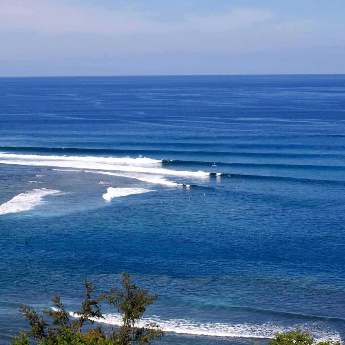 Erwan__Simon's tweet photo. Et si @saintleu974 devenait la première Réserve de Vagues en outre-mer ? Préserver et valoriser l’Hydrodiversité de la Réunion 🇷🇪 !🌊 @BrunoDomen @SurfingFrance https://t.co/Etq5PDfWh5