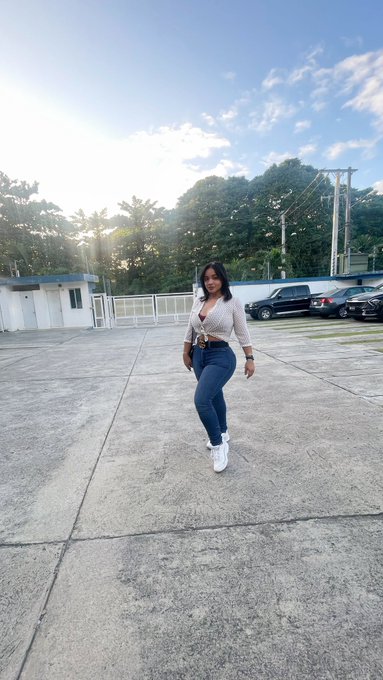 La veciiiii !!! https://t.co/2eM51gyhxd