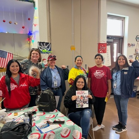 ArizonaEA's tweet photo. We were out in Mesa today organizing with education support professionals -- custodians, front desk staff, bus drivers, food service workers, classroom aides and more. To all the new members who just joined @MESPAAZ - welcome to your union! https://t.co/xE6HuLz6Kk