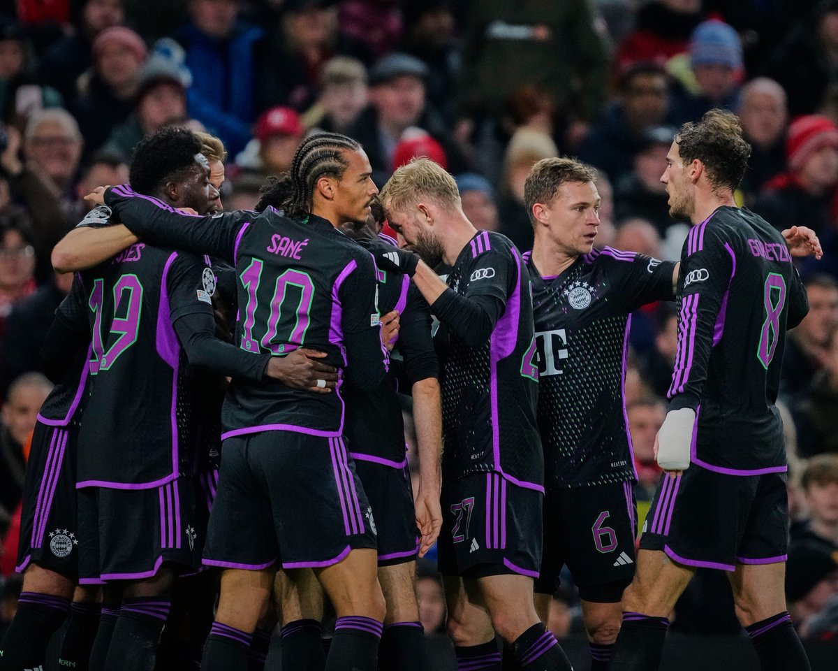 One team 🙌

#packmas #UCL #MUNFCB