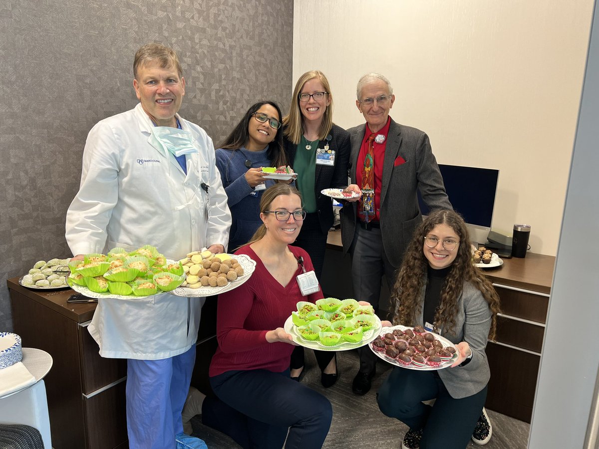 🍪One of our BEST (and yummiest) traditions! Many thanks to the incredibly talented Mrs. DiSantis for baking HUNDREDS of cookies of all varieties from SCRATCH and sharing them with our entire department! #cookiesgalore @DaveDisantis @mpcaserta @HillaryGarnerMD @OkromelidzeLela