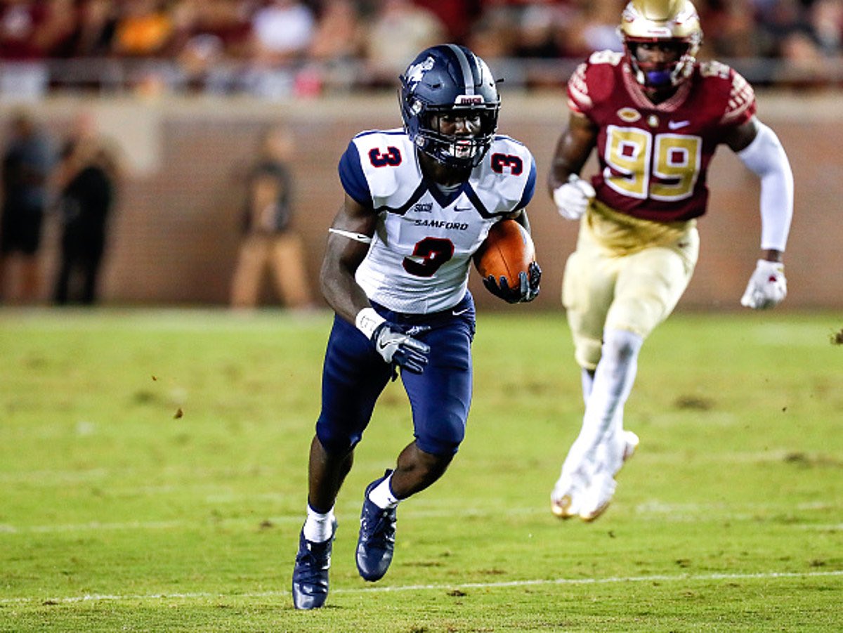 Extremely blessed to receive an offer from Samford University @SamfordFootball @TheChozenHump Can definitely see myself balling in this offense❗️