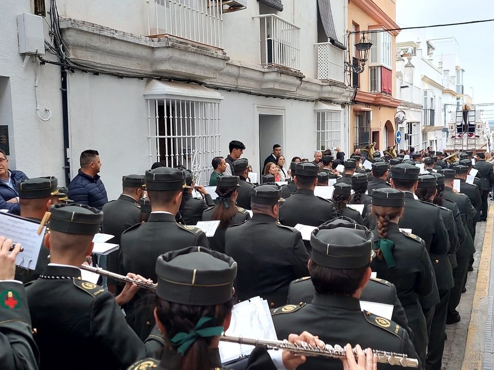 Banda de Música Agripino Lozano - Cruz Roja

Agripino Lozano seguirá sonando tras La Virgen de la Caridad el próximo Martes Santo de 2024
Agradecemos a nuestra querida Hermandad de la Caridad la confianza depositada en nuestra formación.
#SuenaAgripinoLozano #SuenaCruzRoja