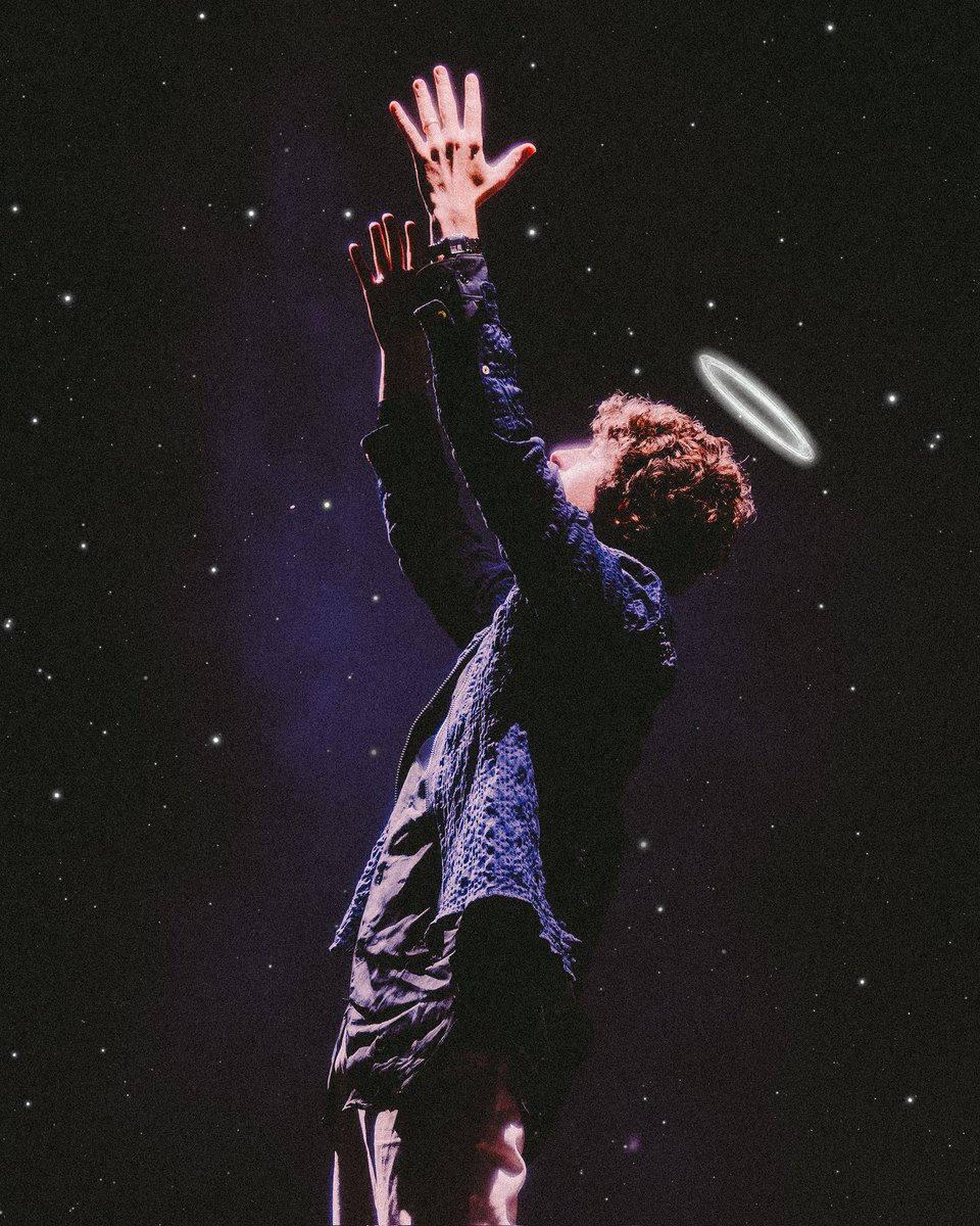 A handful of my favourite images from this year. Shoutout to @lukekook for being a great frontman and making 3 of these 4 images! <a href="/thekooksmusic/">The Kooks</a>