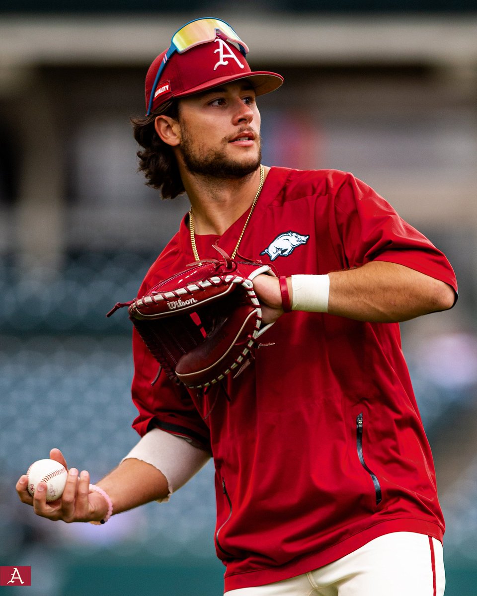 Arkansas Baseball Player Development (@hogsplayerdev) on Twitter photo Congratulations to our 2021 Graduate Manager/Bullpen Catcher and Fort Smith Native, Daniel de Mondesert on his promotion to the <a href="/Brewers/">Milwaukee Brewers</a> big league coaching staff. BIG TIME, <a href="/demondesert24/">Daniel demondesert</a>!
#ProHogs Congratulations to our 2021 Graduate Manager/Bullpen Catcher and Fort Smith Native, Daniel de Mondesert on his promotion to the <a href="/Brewers/">Milwaukee Brewers</a> big league coaching staff. BIG TIME, <a href="/demondesert24/">Daniel demondesert</a>!
#ProHogs