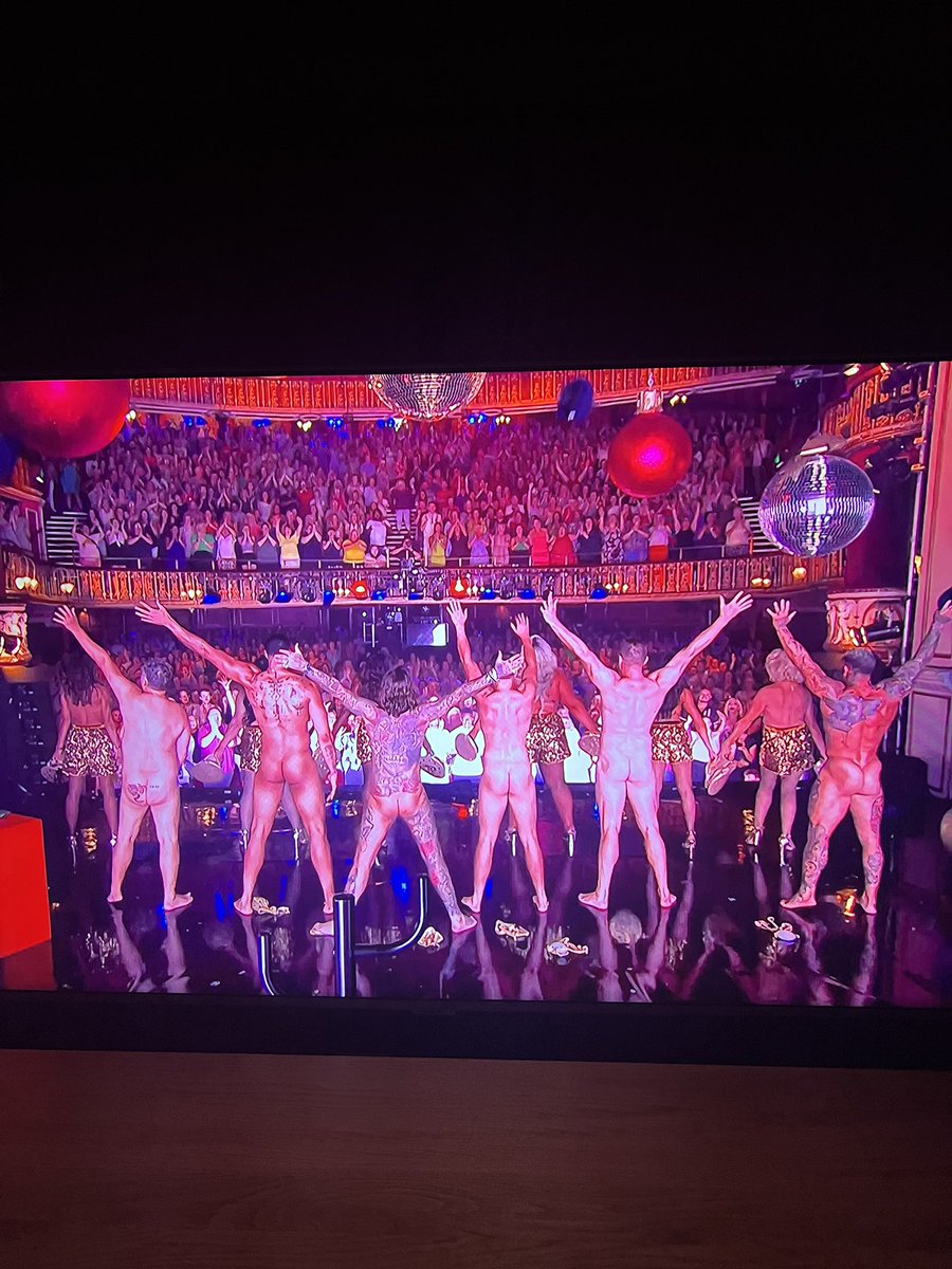 Amazing show with such an important message #therealfullmonty very proud of you <a href="/RugbyBenCohen/">Ben Cohen</a> for doing it 💪🏻 

<a href="/ITV/">ITV</a> #therealfullmonty