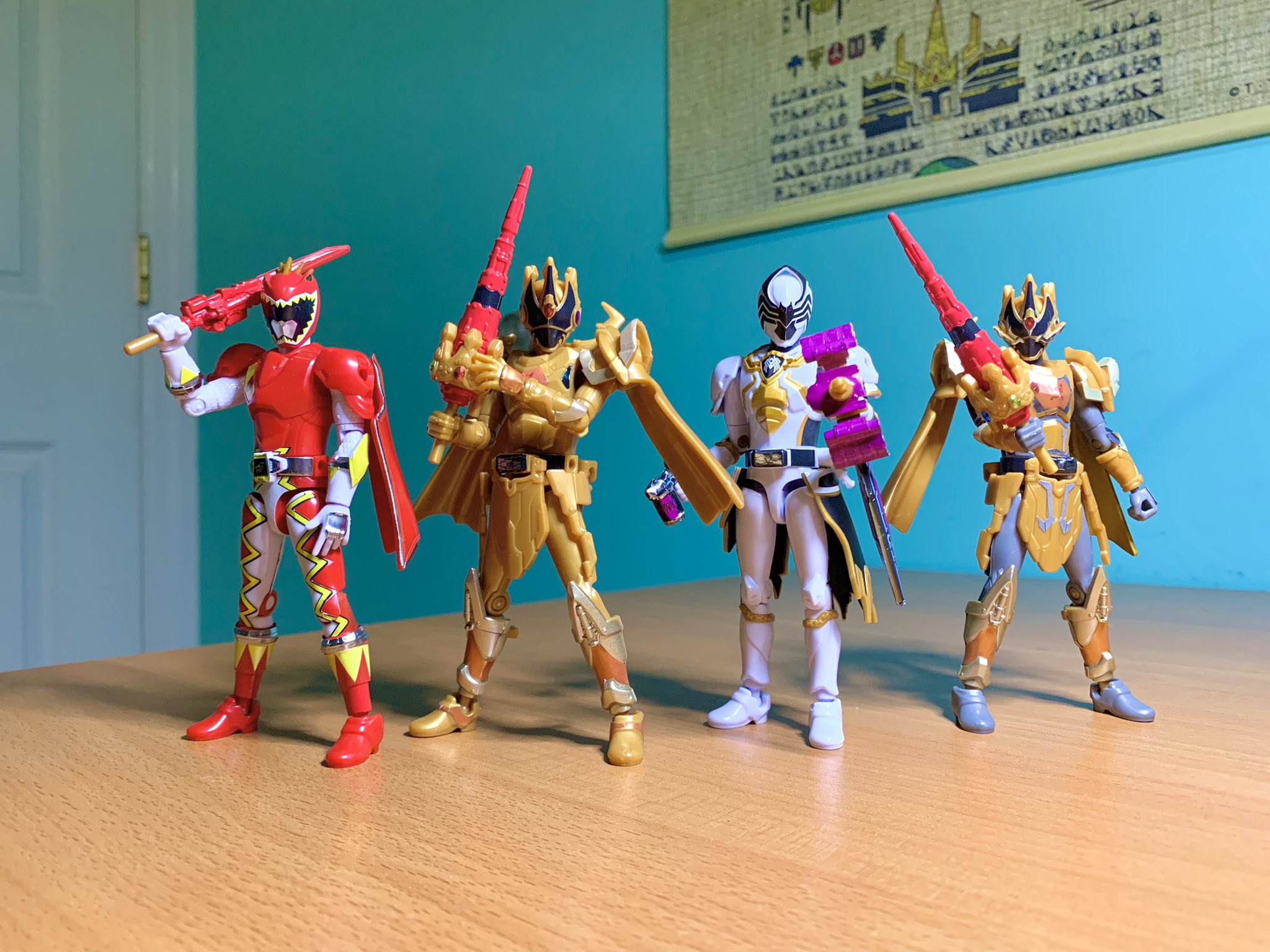 ドラゴン 8箱 /ヴルフラーメン 踊る レッドアーミー ヤクト ドラゴン 8箱 /ヴルフラーメン 踊る レッドアーミー ヤクト