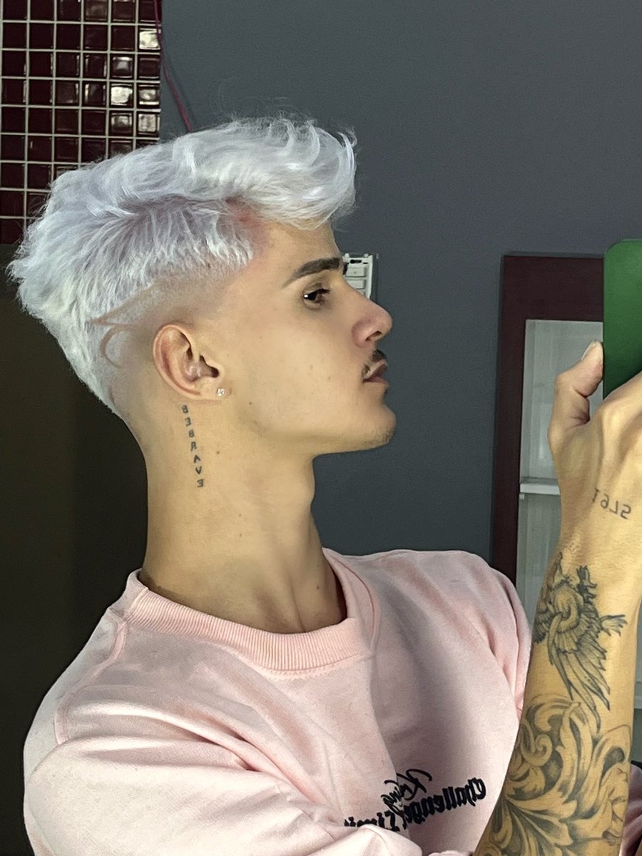 bydanizey's tweet photo. Você muda de personalidade quando faz o nevou: https://t.co/ug2s7XMSHa