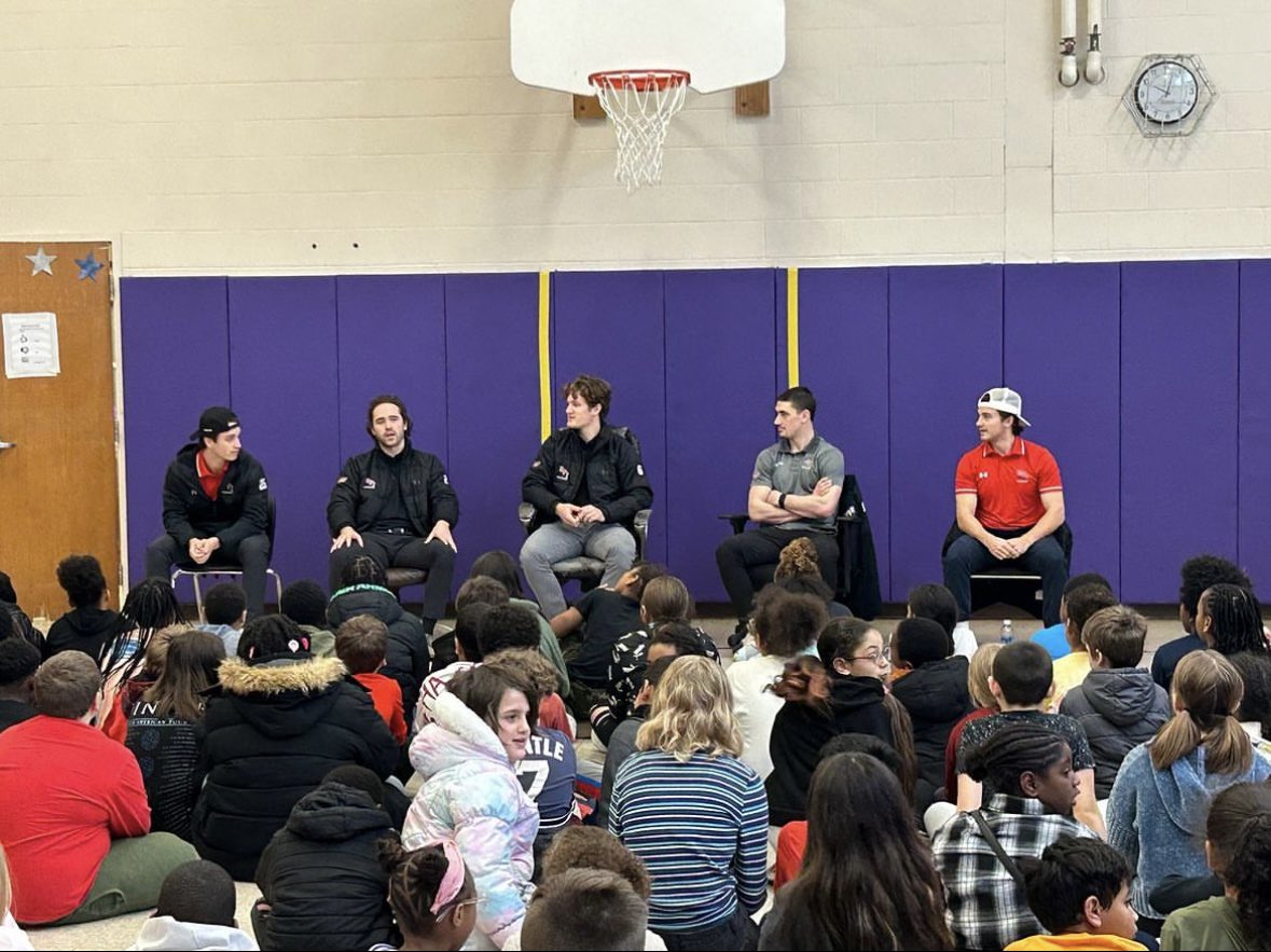 A few of our players visited Caroll Hill to spend time with third, fourth, and fifth graders, to educate them about what it’s like to be a student athlete in college, and the importance of sportsmanship. 

LETS GO RED ⚪️🔴 
#rpiproud | #menshockey | #rpihockey