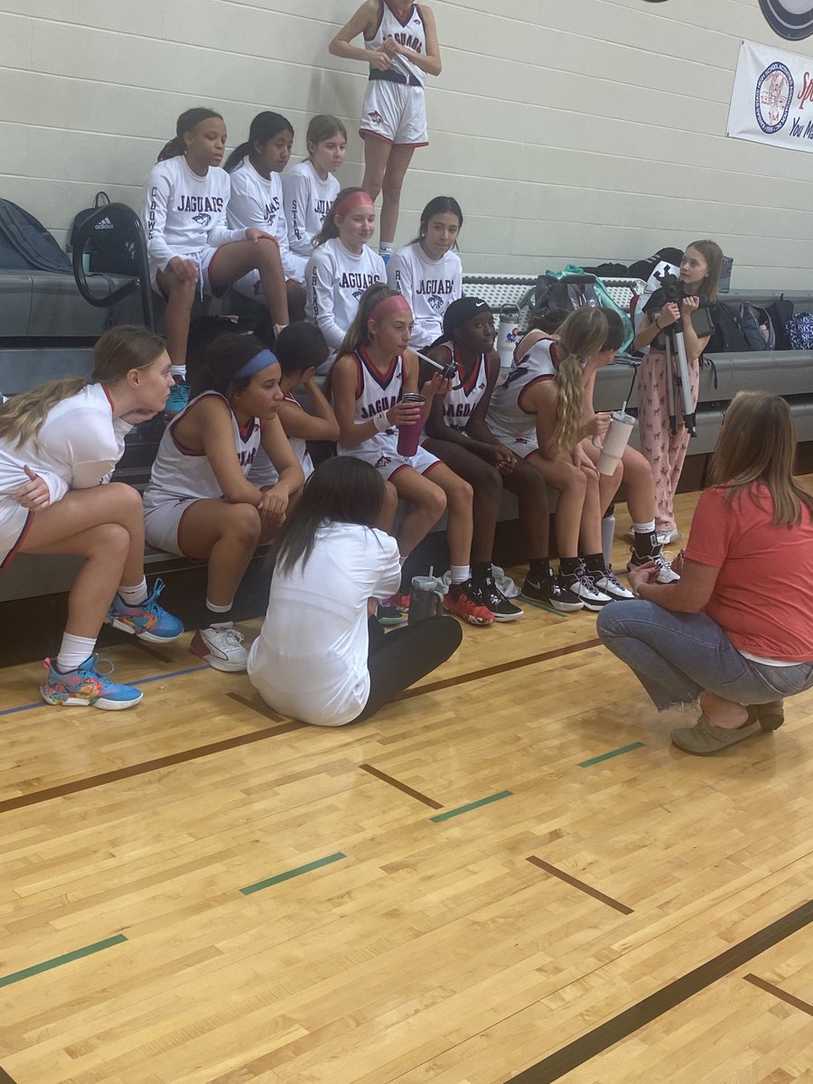 ASTodd12's tweet image. 7th grade Jags win to move on to City semi-finals!!Nice job! #jagpride