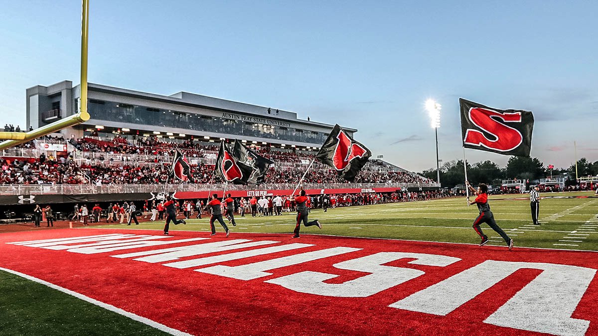 I am excited to say I have received a D1 Offer from coach @JeffFaris at Austin Peay University!