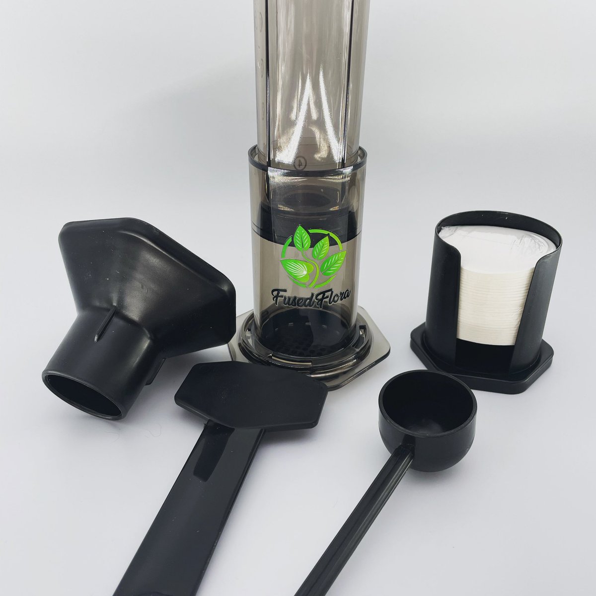 FloraFused's tweet photo. Team, celebrating the Christmas season wrecked style!While supplies last, we’re giving all our wrecked away (5x100g gets a 1x100g green wreck for free, 10x100g gets 1x100g green red and white each) now (Dec 12th) until Christmas. 

Free 1x100g green wreck with any press purchase! https://t.co/D82yAKXZM4
