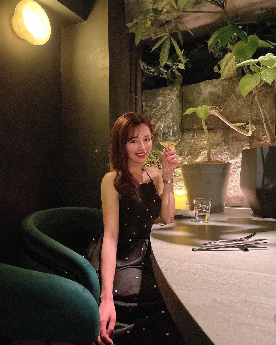 #みいきコーデ #熱中症注意 #それどこの #ママコーデ #桜 #さくら #ディオール #レディディオール #桜フォトスポット #みいきのカフェめぐり☕️🍰 #みいきコーデ