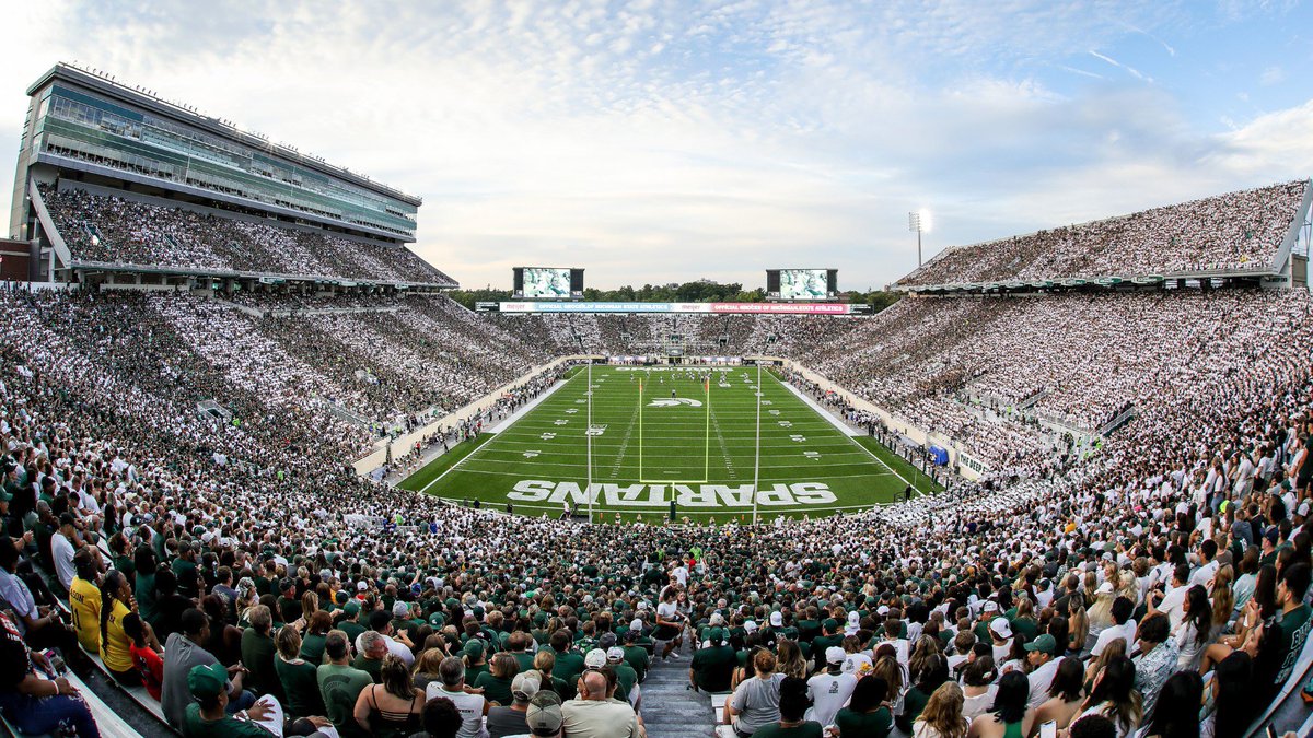 After a great conversation with @FBCoachM I am blessed to have received an offer from Michigan State University!! #GoGreen @Coach_Smith @MSU_Football @BKKnightsFB @BrandonHuffman