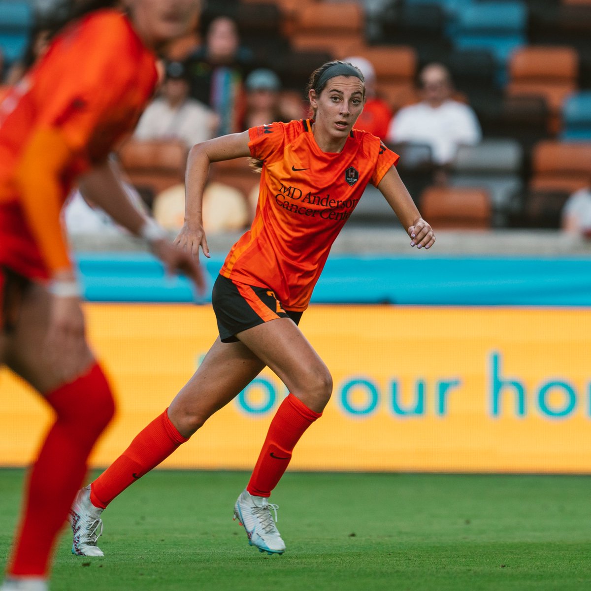 HoustonDash's tweet photo. Thank you, Joelle and Cam 🧡

After trades with both Bay FC and Utah Royals FC, we are fully protected from the 2024 Expansion Draft on Friday.

#HoldItDown https://t.co/7TgMrhJtTi