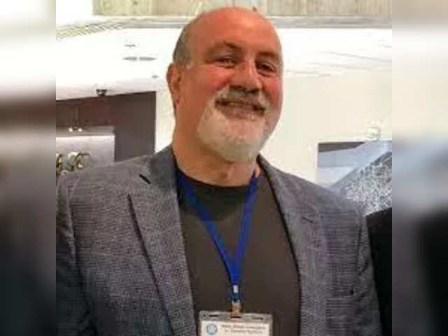 "ok, now THIS is a Black Swan event" - from Nassim Taleb's <a href="/nntaleb/">Nassim Nicholas Taleb</a> review of our new album 😯 wow. thank you Nassim! 🙌