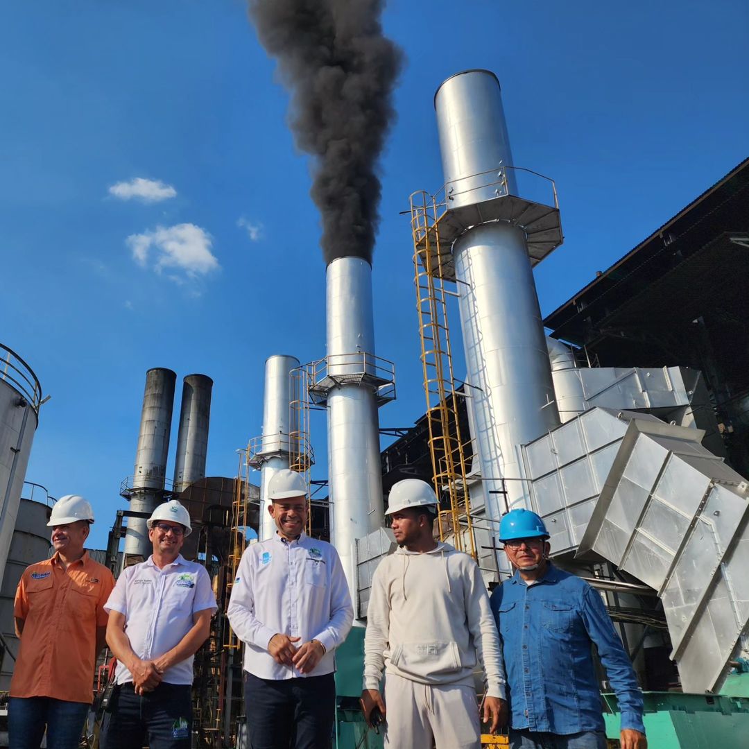 ¡Seguimos haciendo Patria!
Desde el Central Azucarero Las Majaguas, junto al Gobernador Primitivo Cedeño, seguimiento y control para reforzar esta importante zafra 2023-2024.

Gracias Presidente <a href="/NicolasMaduro/">Nicolás Maduro</a> ¡Seguimos Venciendo! <a href="/dcabellor/">Diosdado Cabello R</a> <a href="/PartidoPSUV/">PSUV</a> <a href="/psuvportuguesa_/">Partido PSUV Portuguesa (oficial)</a>