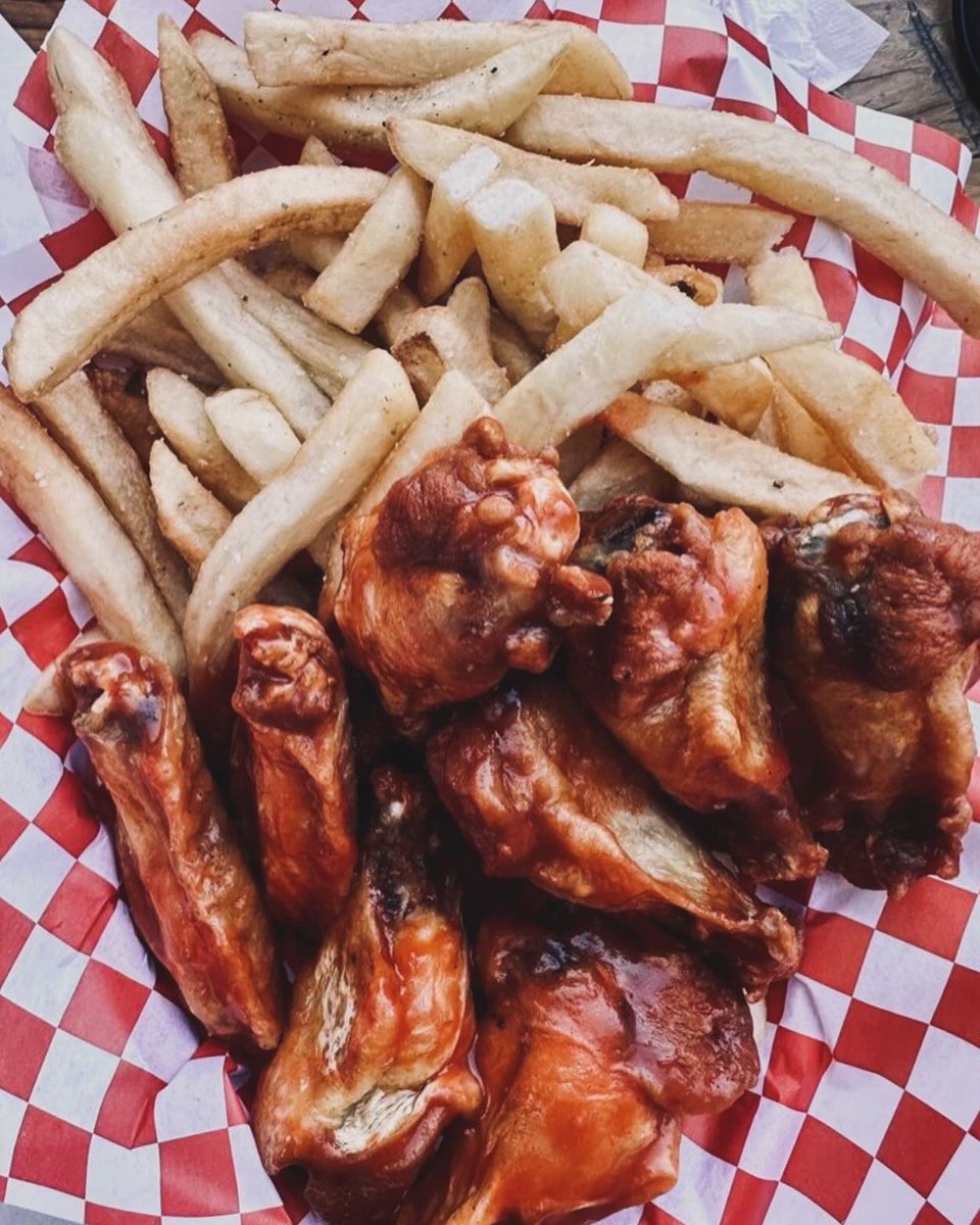 PubandSub's tweet photo. Some fan favorites here at the PUB. https://t.co/60wvoQBIGO