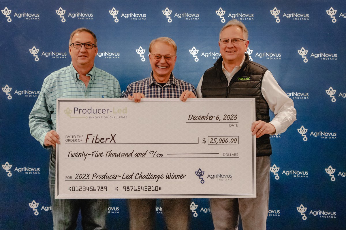 INCornFarmers's tweet image. Hammond-based FiberX has won the top prize in AgriNovus Indiana's Producer-Led Innovation Challenge! Special thank you to ICMC Board of Director, Janis Highley, for judging the competition! Read more:  bit.ly/47UE8gn
#CornCheckoff