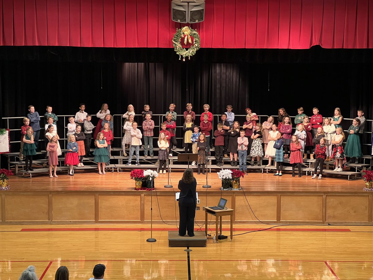 Amazing performances tonight in both the 2nd grade and 3rd grade winter concerts! Shoutout to Mrs. Anton for pulling off the holiday miracles with outstanding shows!
