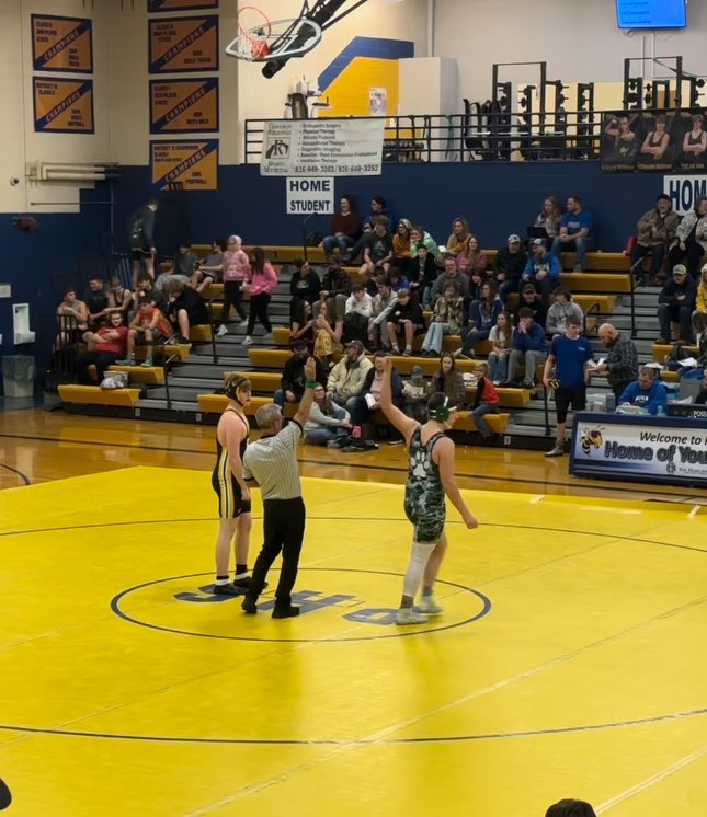 SpoofhoundWres1's tweet photo. Great night to be a Hound! Our wrestlers picked up dual wins against Stanberry and Hamilton tonight! 🐶 https://t.co/ZRenFoiSLH