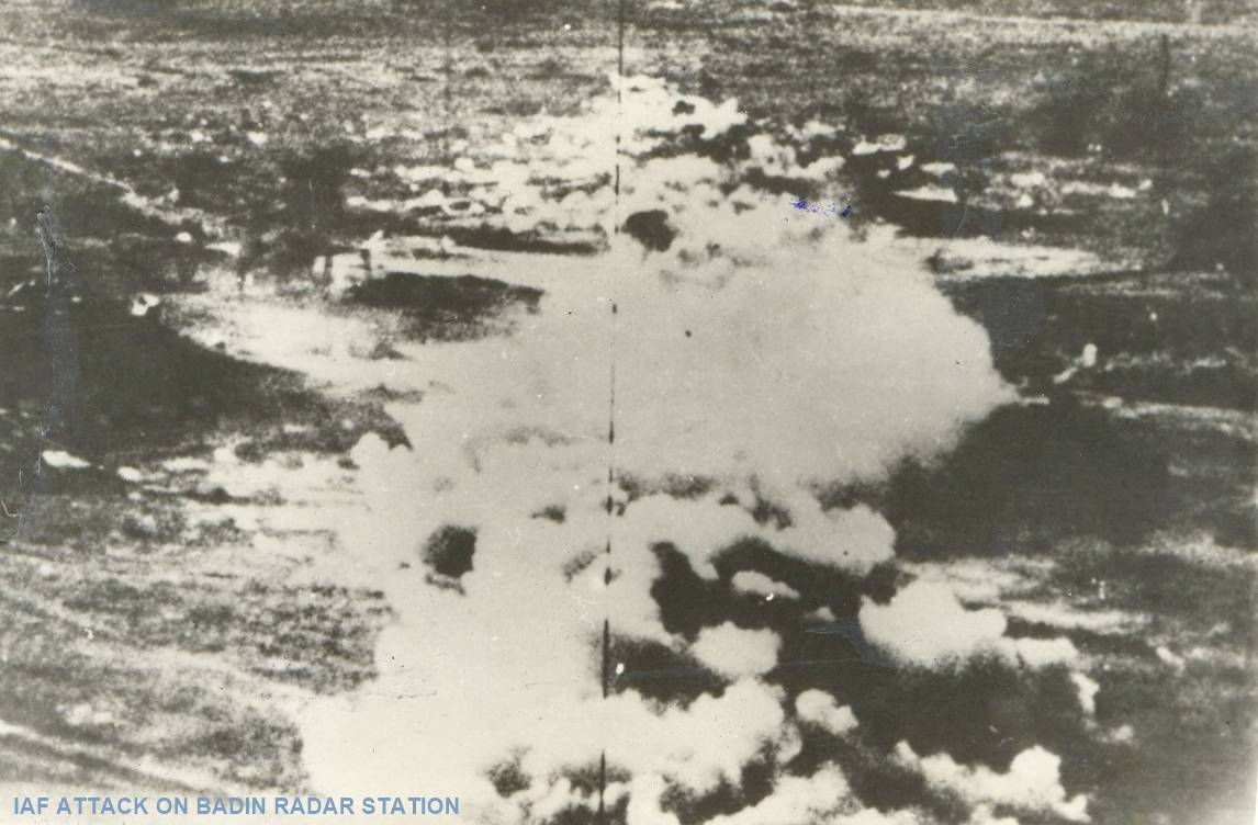 The radar at Badin remained the focus of the IAF's attention on 13 Dec 71, while a bombing pause was put in place for Chaklala, to permit foreign nationals to depart. A similar temporary pause was also given at Tezgaon in E Pak. #1971War #IAFHistory