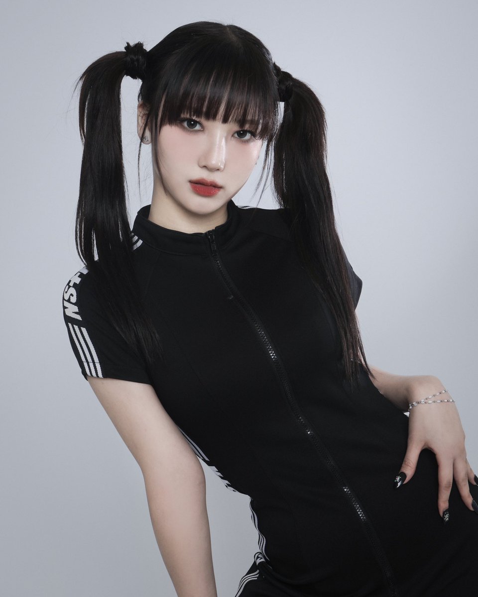 viv5_official's tweet photo. ViV 

DANA

#ViV #비브 #DANA #다나 https://t.co/ix8Wt55pNz