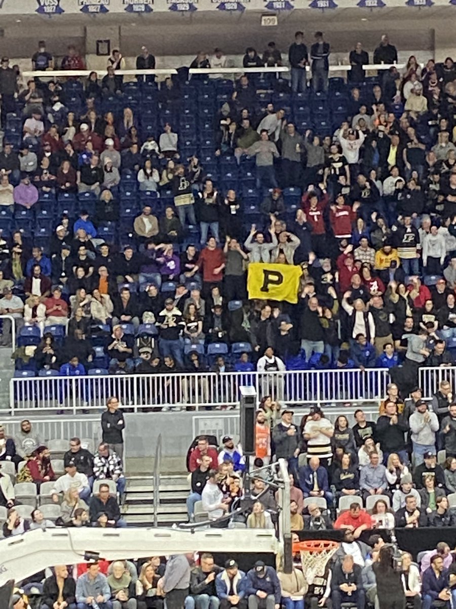 julia edey tweet media