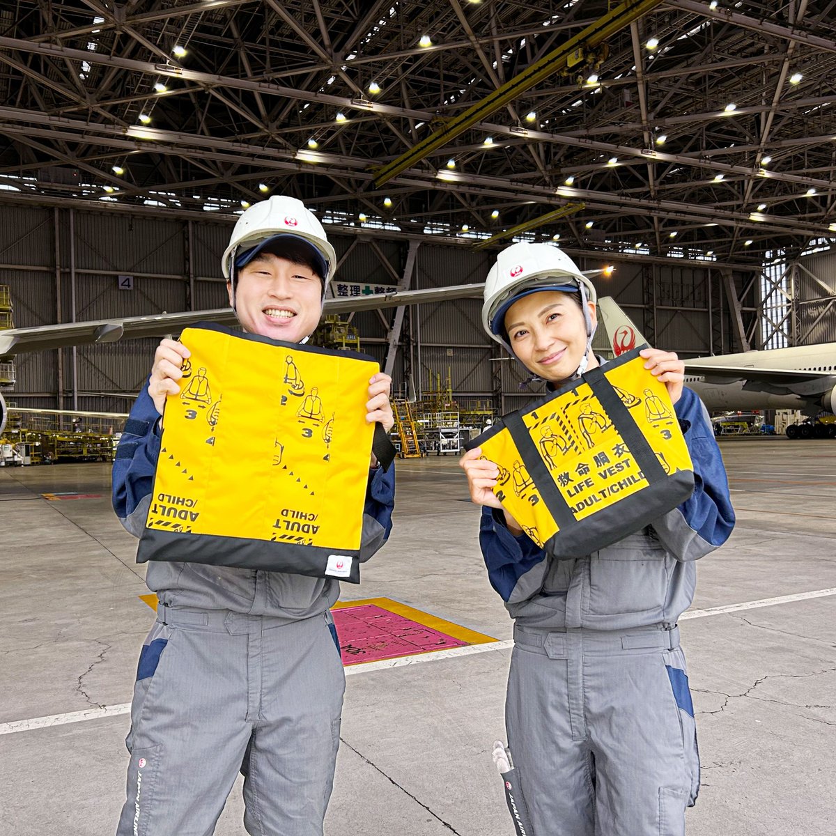 整備士発案📣 #JALライフベストトートバッグ 販売開始‼️ ＼ JALでは