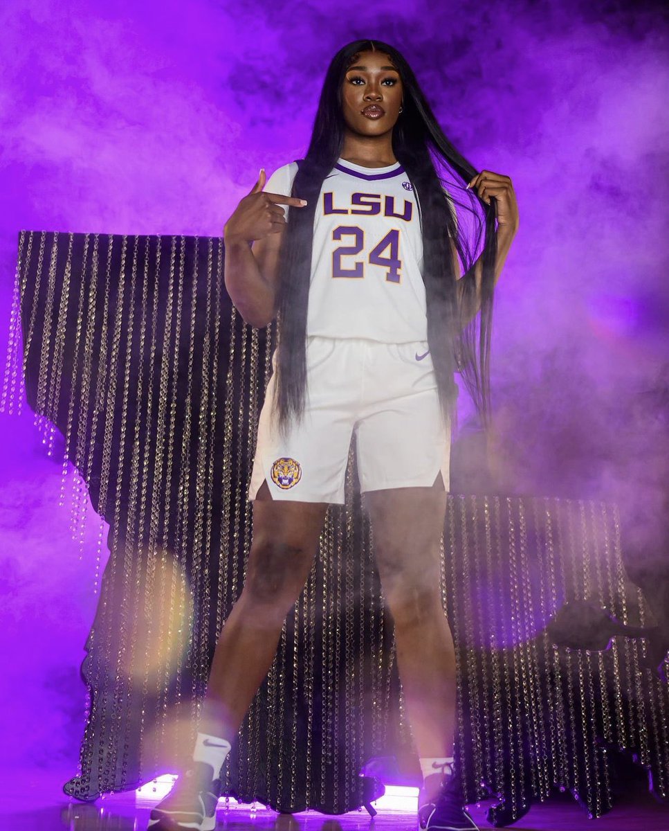 Aneesah Morrow last five games:

◻️25.8 points
◻️12.2 rebounds
◻️1.8 steals
◻️1.2 blocks

😮‍💨

@AneesahMorrow24 | #NCAAW