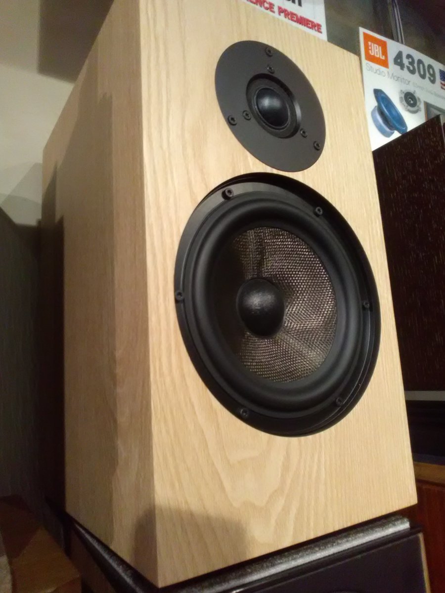 shimamusen's tweet photo. シマムセンホームページの2F売り場情報を更新しました(^^♪
https://t.co/HAUt260jSN
#audio #オーディオ #シマムセン #大阪日本橋 #dendentown #でんでんタウン #pombashi #ポンバシ #スピーカー #revivalaudio https://t.co/rOh702Wkig