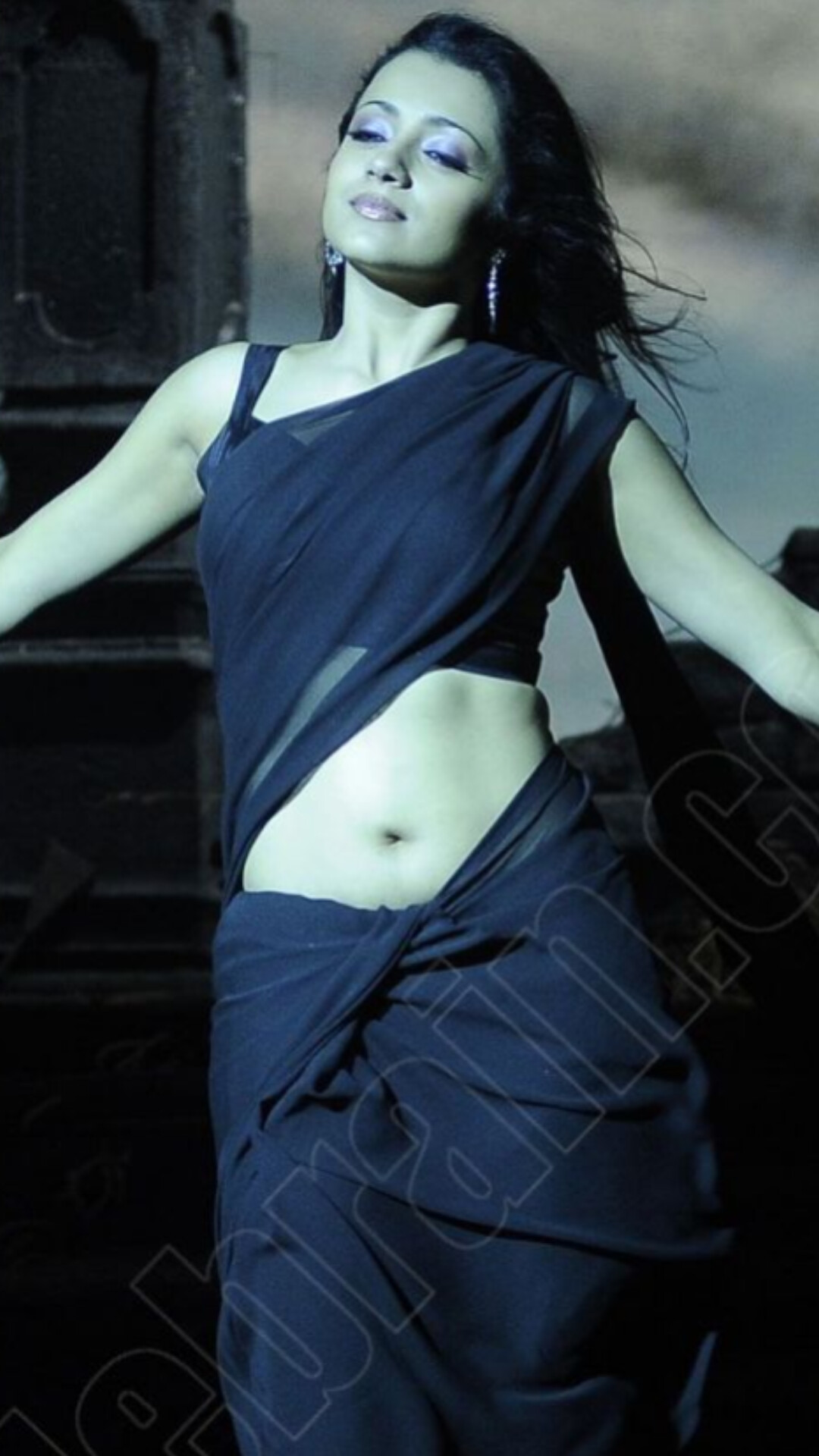 GBMu8YRW4AAMRPi?format=jpg&name=large