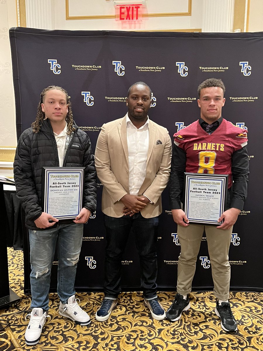 Gary Onuekwusi (@garyonuekwusi) on Twitter photo Congratulations to these two linebackers for being honored at The Dr. Warren J. McClain Touchdown Club of Southern New Jersey. Two dedicated young men who love the game.
#SRT <a href="/TDClubofSJ/">Touchdown Club of Southern New Jersey</a> <a href="/srtprepacademy/">SRT Prep Academy</a> Congratulations to these two linebackers for being honored at The Dr. Warren J. McClain Touchdown Club of Southern New Jersey. Two dedicated young men who love the game.
#SRT <a href="/TDClubofSJ/">Touchdown Club of Southern New Jersey</a> <a href="/srtprepacademy/">SRT Prep Academy</a>