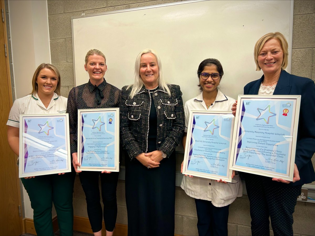 Congratulations and well done to our colleagues in the recent Health Service Excellence Awards. 
📷CEO Colette Cowan presents certs to category nominees and overall winner (right) for their projects.
#TeamULHG  #HSEExcellenceAwards23
1/2