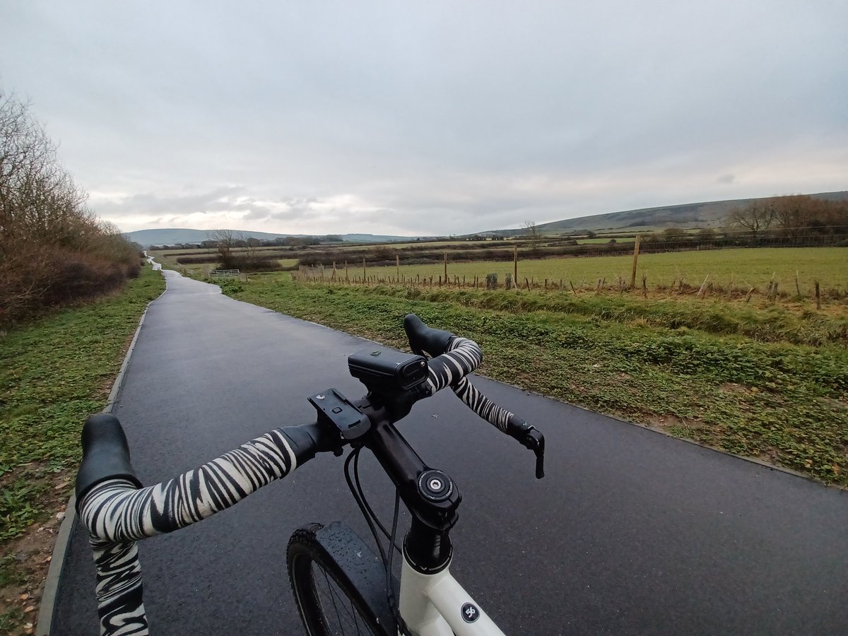 View from the bars. On my way to @SevenSistersCP . Enjoying the long view of @sdnpa. Sustainable, gets me close to nature, wellbeing @SussexWildlife