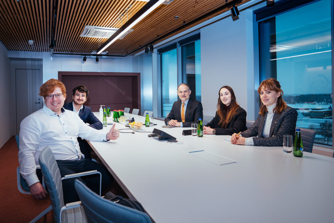 🤝CEO @tmadiberk & VP @arnocast welcomed Ambassador @EmmanuelMignot2 to our Tallinn HQ. A follow-up to the recent 🇪🇪-🇫🇷 #cleantech cooperation MOU. Great talks on energy and future collaborations. Thrilled to discuss our projects in France & eager for upcoming joint ventures