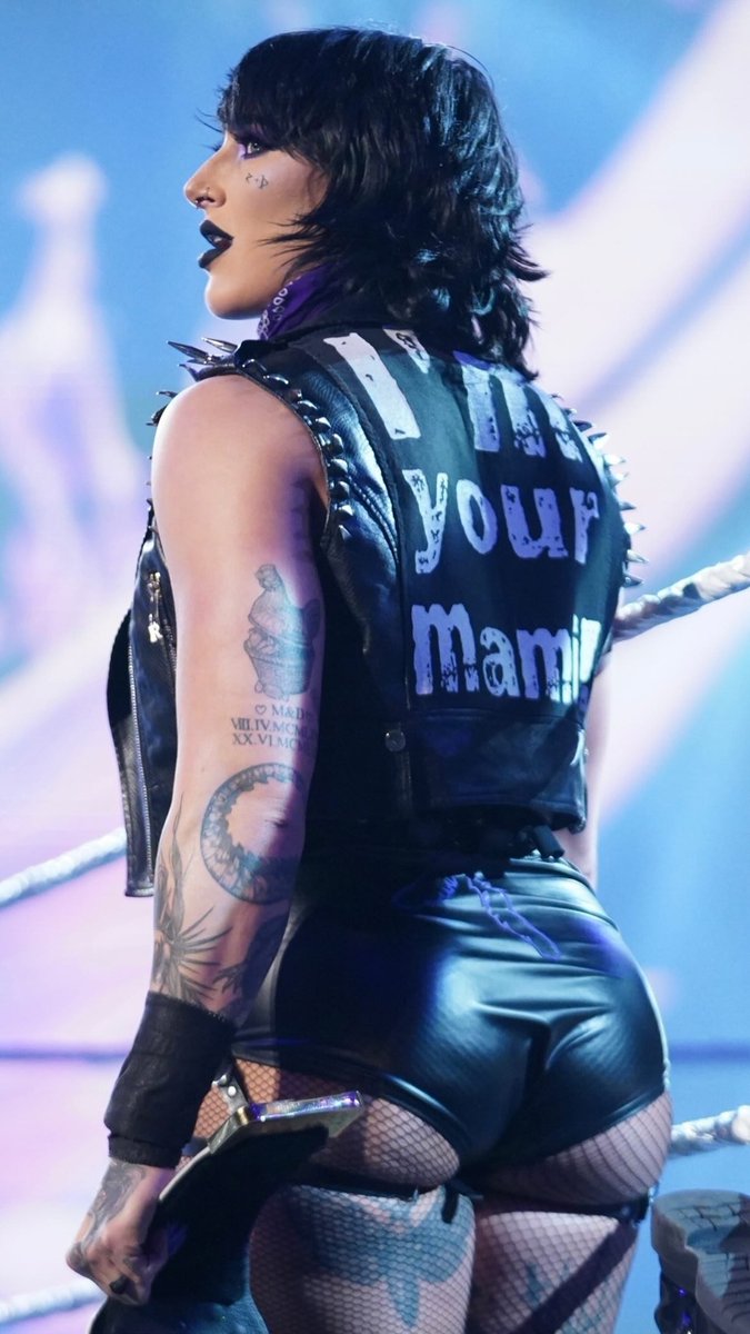 daddyasskiller's tweet image. 한국 지엘을 좋아하시는 분들께
투블럭 떡대 핫한 MAMI
Rhea Ripley를 영업합니다.