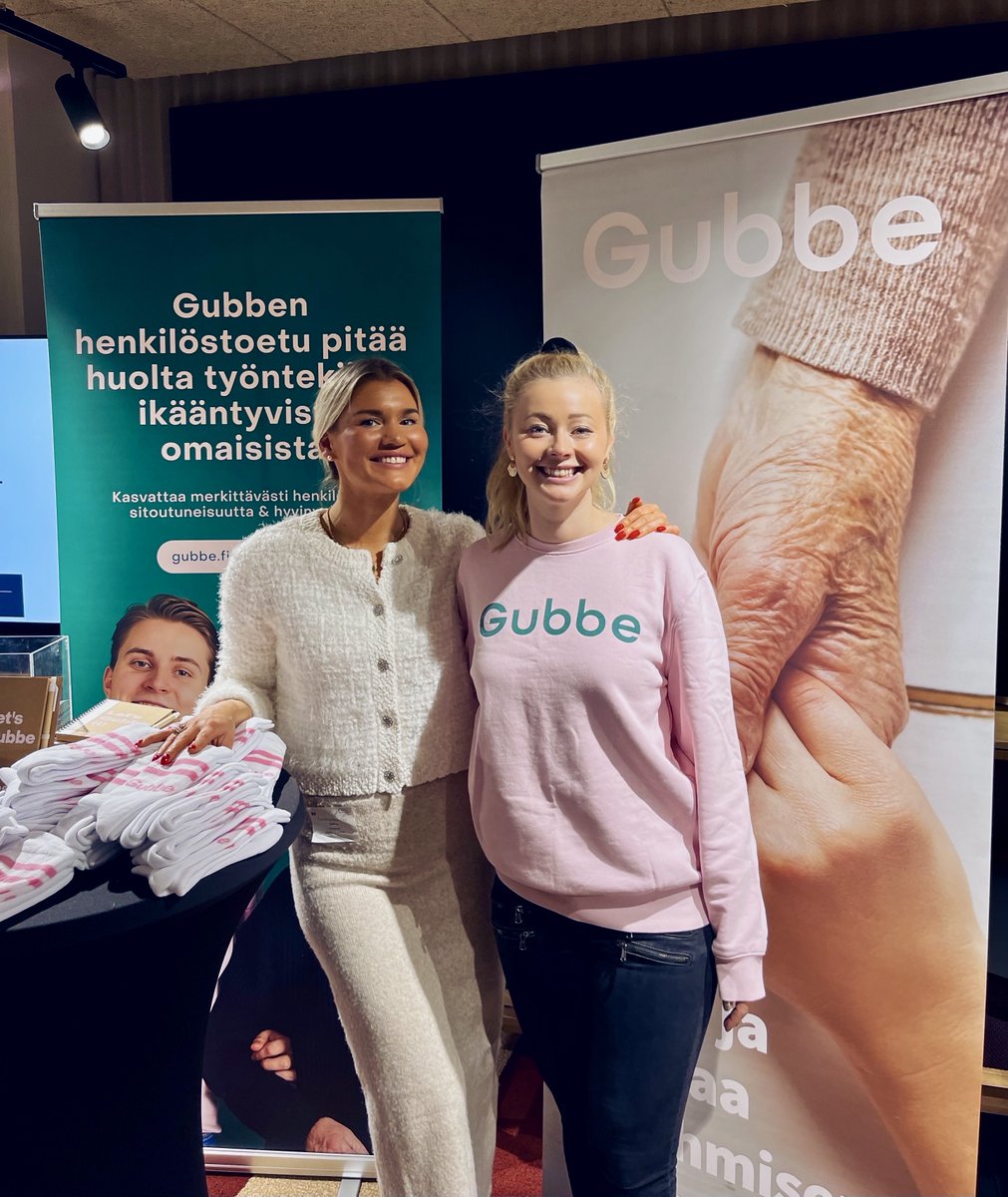 Saimme kunnian aloittaa yhteistyön EY:n kanssa!🌟

EY pyrkii helpottamaan työntekijöidensä arjen ja työelämän yhteensovittamista sekä tukemaan erilaisissa elämäntilanteissa olevia työntekijöitään. 

Kiitos EY, todella hienoa saada aloittaa yhteistyö kanssanne!😍