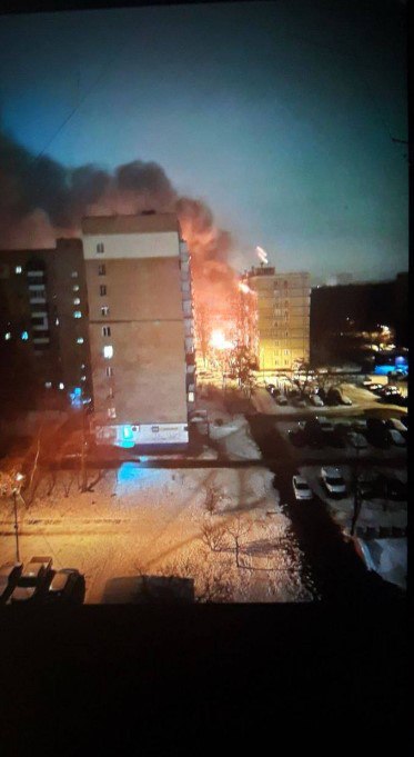 anno1540's tweet photo. 😡 The enemy hit #Kiev with high-speed missiles for the second time in the last two days
Previously, as on December 11, the enemy used ballistic weapons.
The number of victims increased to 51 people, including 6 children, the youngest being 5 years old.
You can find out more from the correspondent from Kyiv.
https://t.co/9XT2gQD8E1
🔹 Your Correspondent