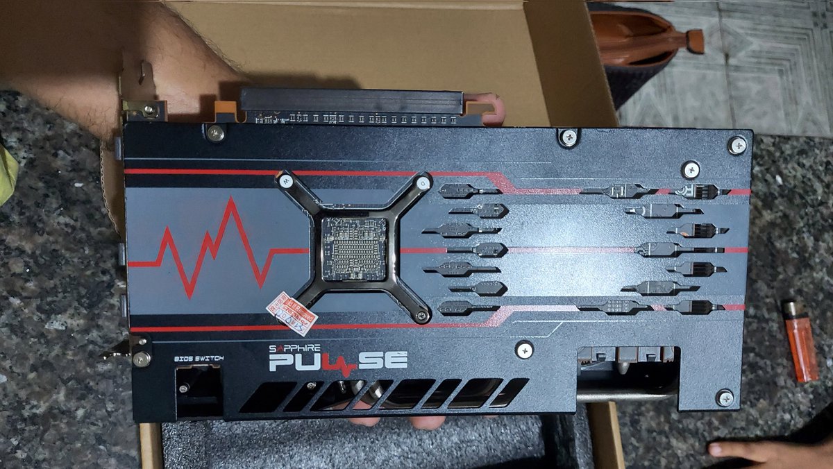 AlexandreAL2023's tweet photo. My new graphics card, Saphire Pulse RX 5700XT https://t.co/v1SrN4cF86