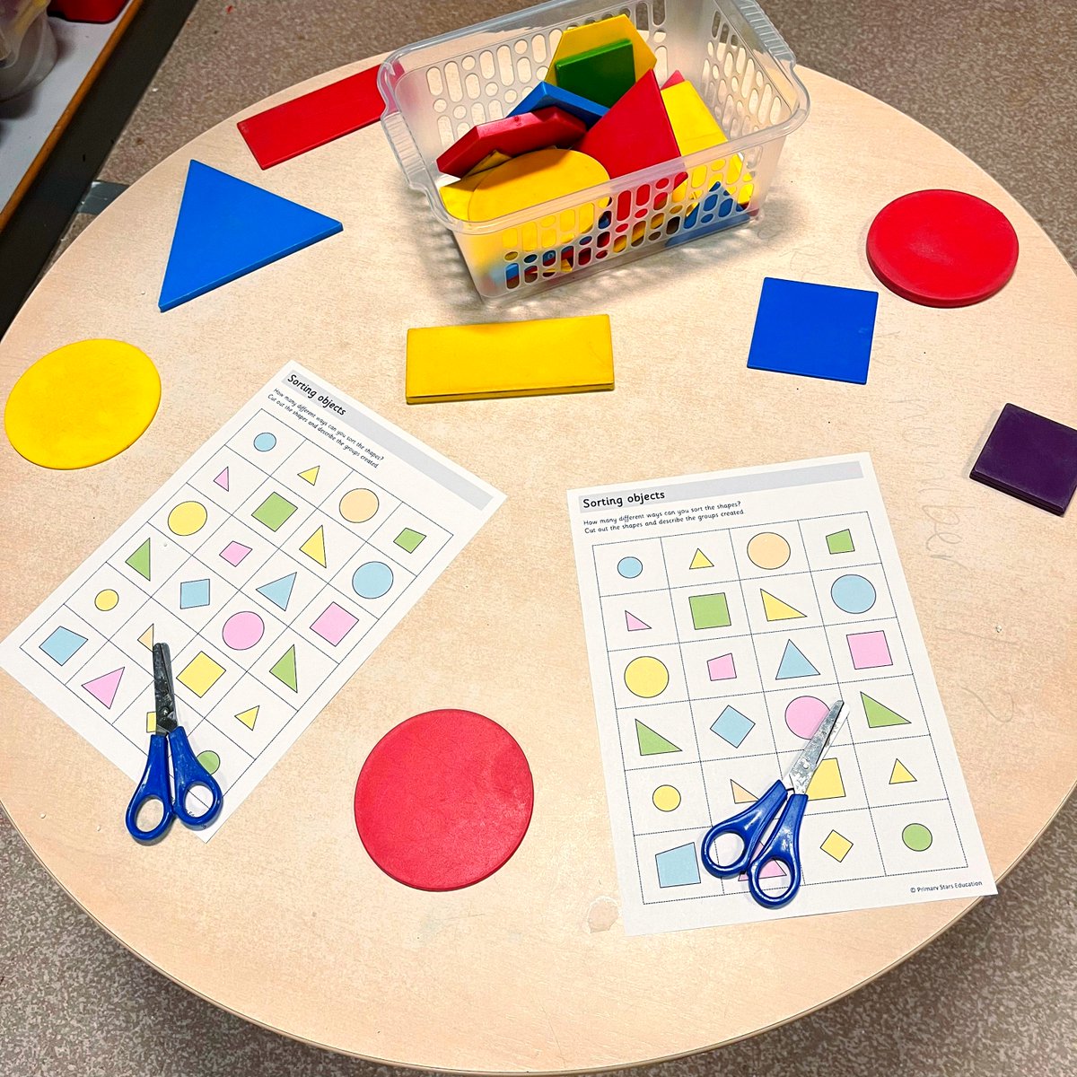 The opportunities are endless with this activity:
🟢 Sorting by properties
🟪 Playing snap
🔺 Ordering by size

What would you do? 

#teacherresources #learningresources #mathresources #mathsresources #mathbooks #iteachfirst #iteachkinder #ks1teacher #ks1 #year1teacher